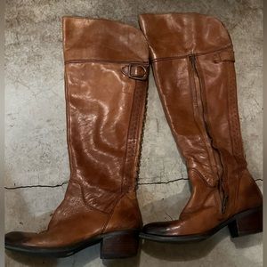 Vince Camuto Size 8 OTK Boot